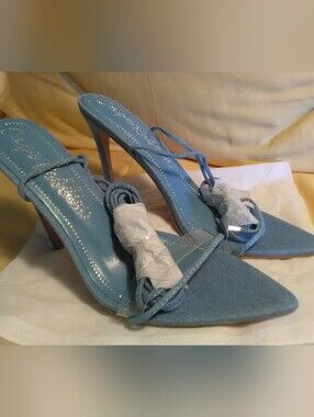 NWOT CAPE ROBBIN JEAN  Light Blue Strappy High Heel Sandals SZ. 9